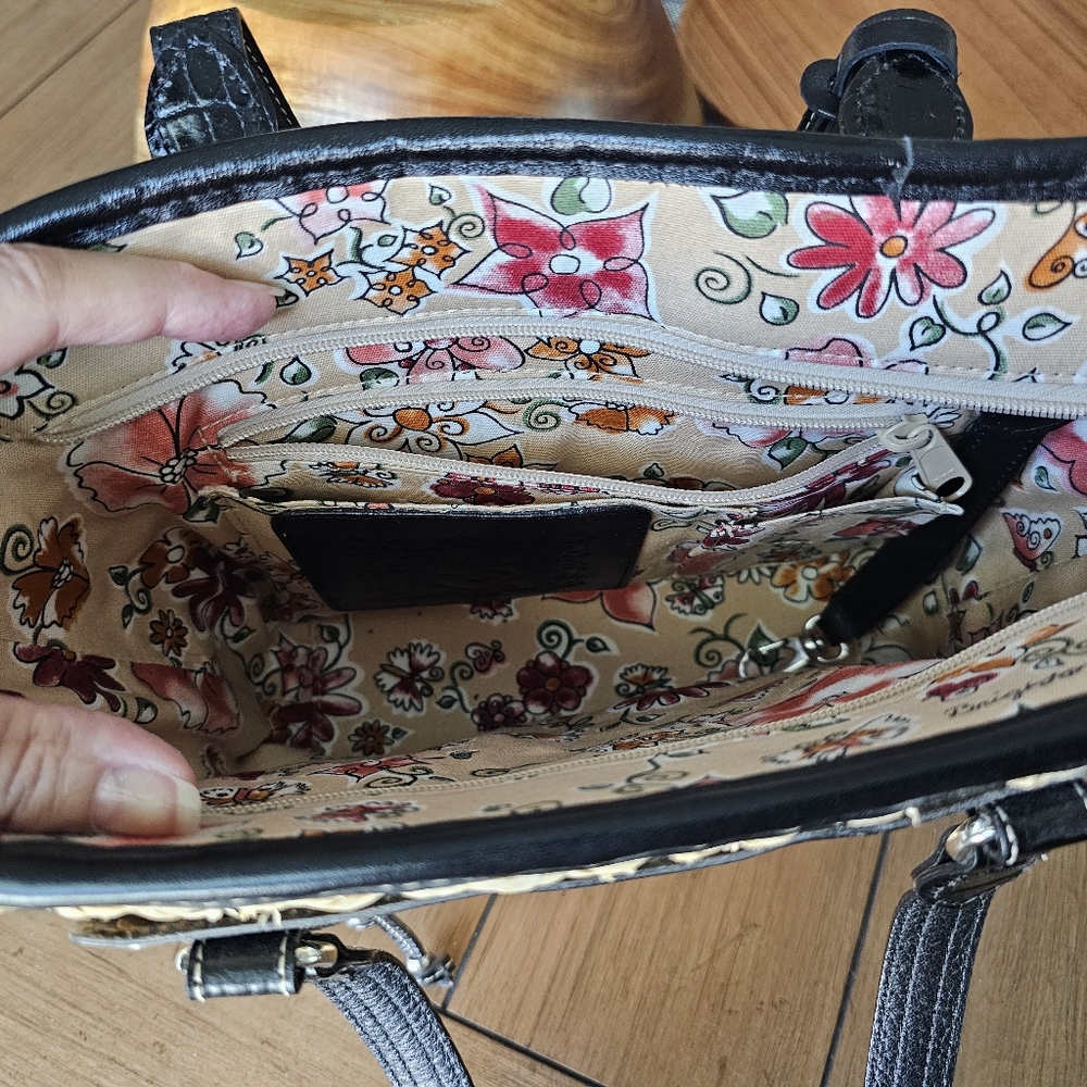 Brighton Straw Handbag with Leather Accents - Picture 7 of 16